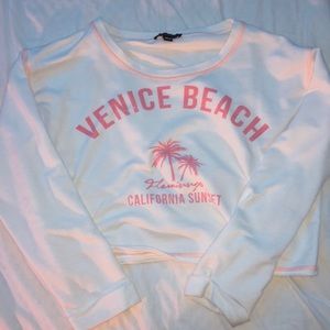 Cute cropped sweatshirt